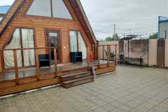 Artyom-dvorik-otelya