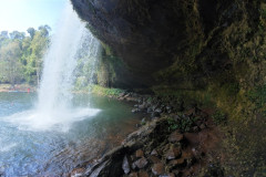 2026-01-22-Laos-Pakse-Cham-Pee-Waterfall-iz-pod-vodopada-2