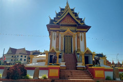 2026-01-21-Laos-Pakse-hram-1