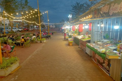 2026-01-22-Laos-Pakse-gorod-naberezhnaya-vecherom-1