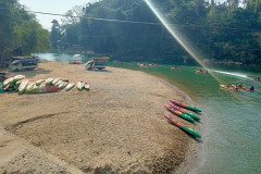 2026-01-17-Vang-Vieng-tour-reka-2