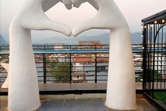 2026-01-16-Vang-Vieng-Elevate-9-vid-iz-kafe-serdtse