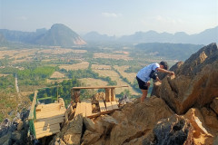 2026-01-16-Vang-Vieng-Pha-Ngern-Silver-Cliff-View-Point-5
