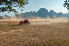 2026-01-16-Vang-Vieng-poezdka-k-Pha-Ngern-Silver-Cliff-View-Point-10