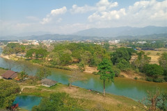 2026-01-17-Vang-Vieng-Phapongkham-Cave-vid-sverhu-4