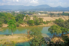 2026-01-17-Vang-Vieng-Phapongkham-Cave-vid-sverhu-6