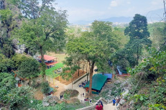 2026-01-17-Vang-Vieng-Phapongkham-Cave-vid-sverhu-lestnitsa