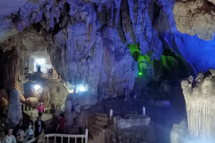 2026-01-17-Vang-Vieng-Phapongkham-Cave-vnutri-1