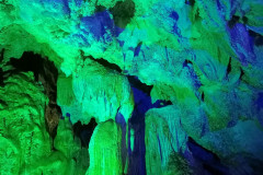 2026-01-17-Vang-Vieng-Phapongkham-Cave-vnutri-5