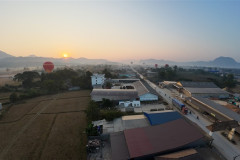 2026-01-17-Vang-Vieng-Vozdushnyj-shar-14