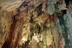 Danang-19-marta-2026-The-Marble-Mountains-budda-v-peshhere