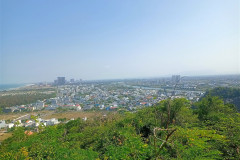 Danang-19-marta-2026-The-Marble-Mountains-gorod