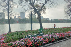 Hanoj-15-marta-2026-ozero-utrom-1