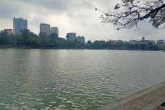 Hanoj-15-marta-2026-ozero-utrom-2