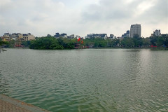 Hanoj-15-marta-2026-ozero-utrom-3