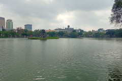 Hanoj-16-marta-2026-ozero-utrom-7