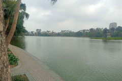 Hanoj-16-marta-2026-ozero-utrom-naberezhnaya-2