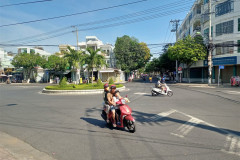 Nya-CHang-29-marta-2026-vetnamtsy-na-moto