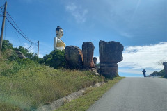 2025-12-26-Kampot-BOKOR-BUDDA-i-KAMNI