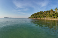 2025-12-30-Koh-Rong-Lonely-Beach-vid-iz-vody