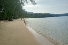 2025-12-30-KohRong-Lonely-Beach-3