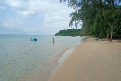 2025-12-30-KohRong-Lonely-Beach-5