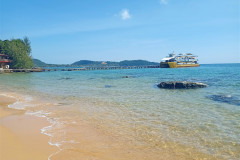 2025-12-30-KohRong-Koh-Rong-Hill-Port-Beach-4