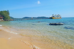 2025-12-30-KohRong-Koh-Rong-Hill-Port-Beach-5