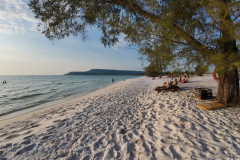 2025-12-30-Koh-Rong-Long-Beach-6