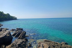 2026-01-02-Koh-Rong-long-beach-veranda-zabroshennaya-more3