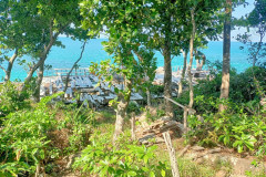 2026-01-02-Koh-Rong-long-beach-veranda-zabroshennaya