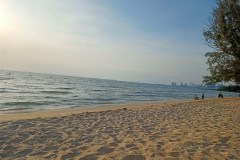 2026-01-03-Sihanoukville-otres-plyazh-vecher