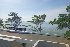 2026-01-04-Sihanoukville-brown-cafe-obzornaya