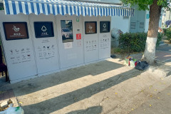 2025-12-12-Shanghai-musorka-elektronnaya