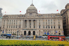 2025-12-12-Shanghai-naberezhnaya-bus-stop