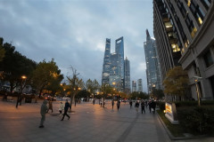 2025-12-12-Shanghai-TSentr-vecher-2