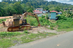 2025-12-21-Taman-Negara-Kuala-Tahan-eskavator
