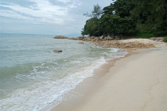 2025-12-18-Penang-Tropical-Public-Beach-10