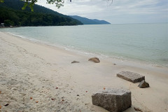 2025-12-18-Penang-Tropical-Public-Beach-4