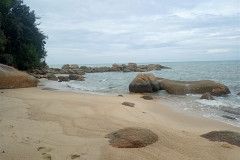 2025-12-18-Penang-Tropical-Public-Beach-8