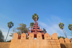 2026-01-11_13-Nyaung-U_Mandalay-korolevskij-dvorets-11