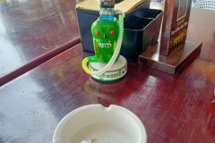 2026-01-11_13-Nyaung-U_Mandalay-zazhigalka-v-restorane