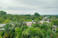 2025-12-17-Singapore-Singapur-CHangi-t4-vid-s-parkovki