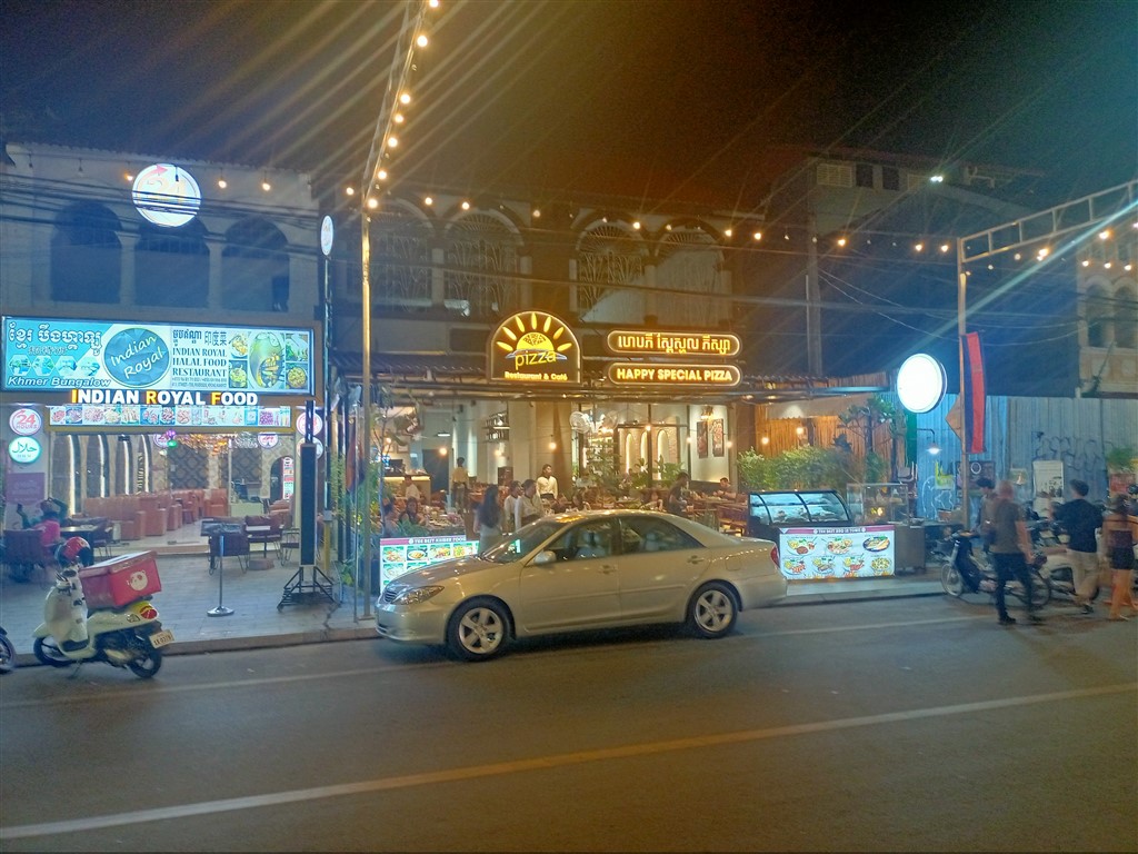 Кампот 25 декабря 2025 Happy Pizza