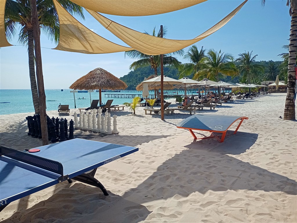 Остров Koh Rong 02 января 2026 gold beach шахматы