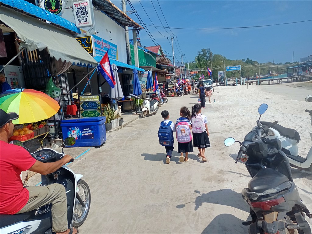 Остров Koh Rong 31 декабря 2025 дети