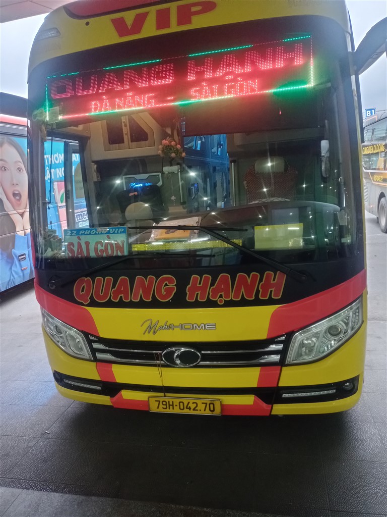 Vietnamese sleeping bus01 - Дананг 19 февраля 2025